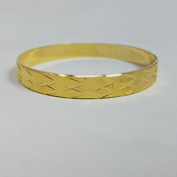 Vintage Gold Tone Bangle Bracelet, Zig Zag M Style Pattern Design, Unsigned - Picture 6 of 7